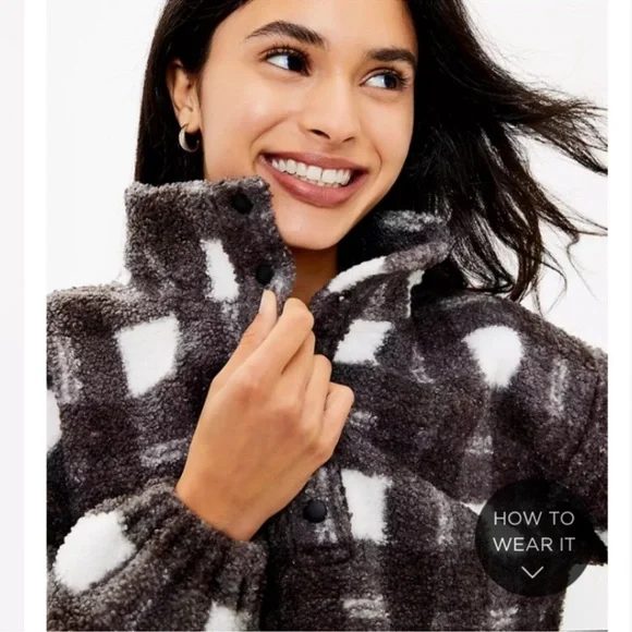 LOFT Gray and White Fleece Sherpa pullover Large NWT - Picture 3 of 9
